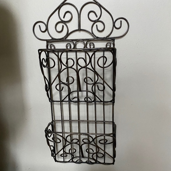 Vintage Ballards Scrolled Wall Mail Sorter - Picture 1 of 3